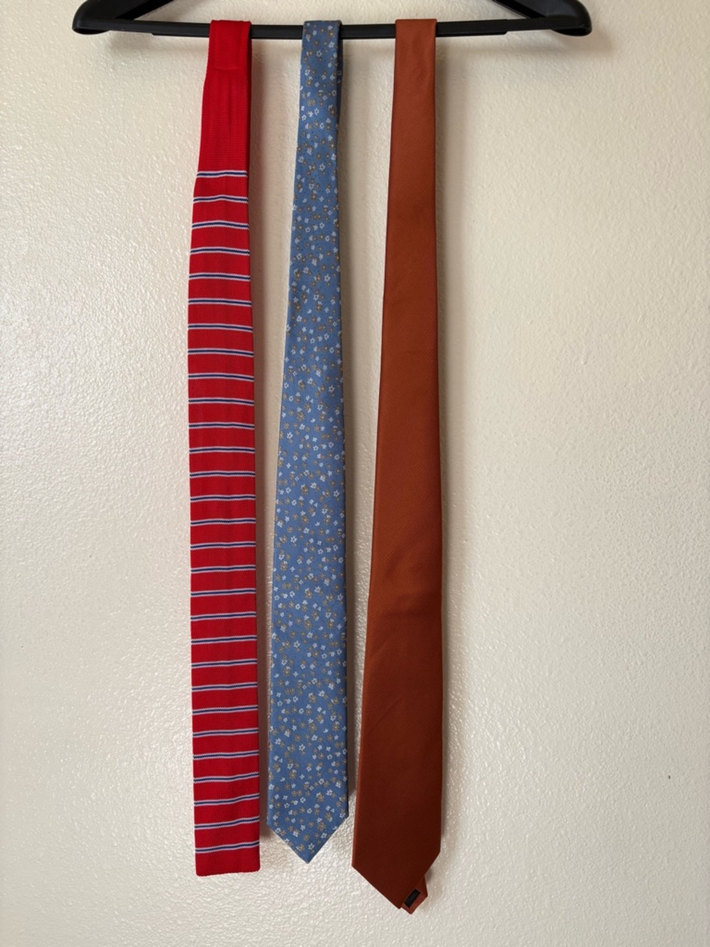 Men's Red, Light Blue Floral, and Brown Necktie Set - Classic Style